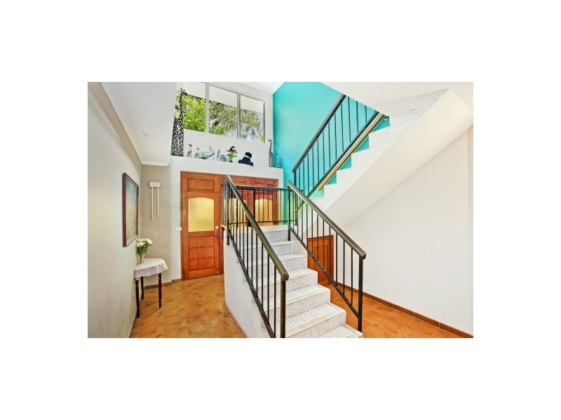 29 Acanthus Avenue, Burleigh Heads QLD 4220