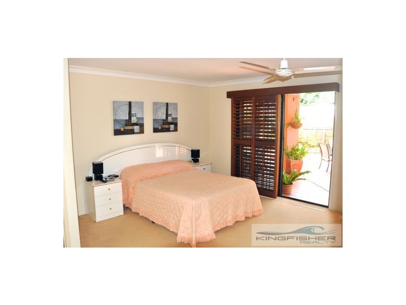 81 Seville Circuit, Burleigh Waters QLD 4220