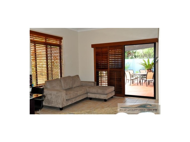 81 Seville Circuit, Burleigh Waters QLD 4220