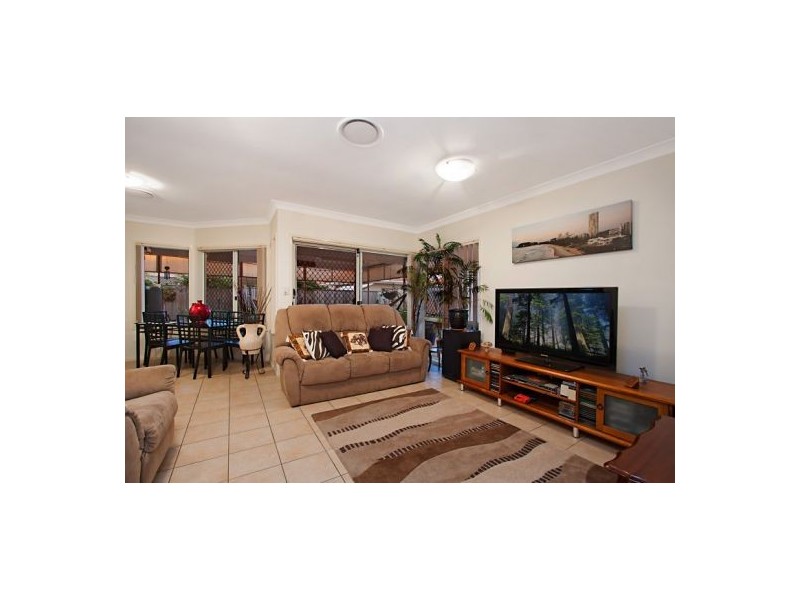 14 Stingray Crescent, Burleigh Waters QLD 4220