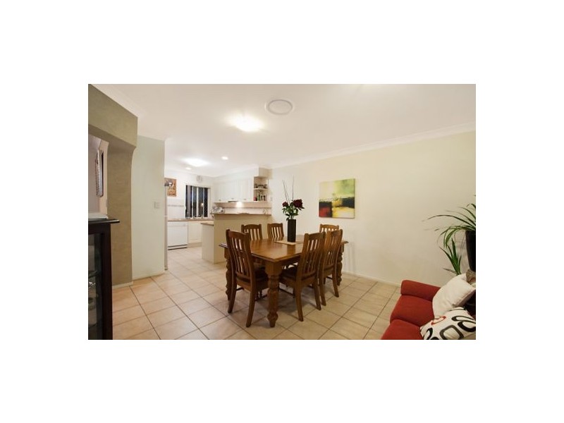 14 Stingray Crescent, Burleigh Waters QLD 4220