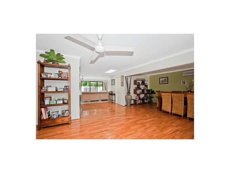 4 Seahawk Crescent, Burleigh Waters QLD 4220