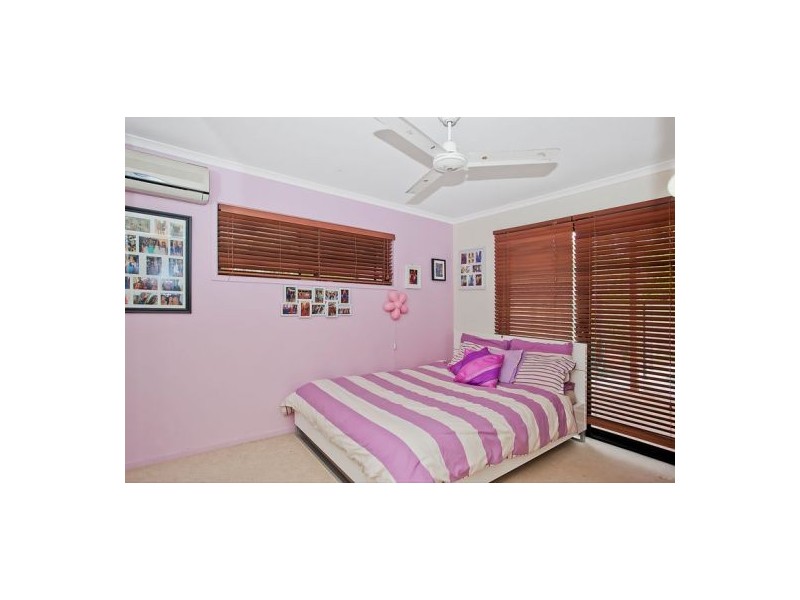 4 Seahawk Crescent, Burleigh Waters QLD 4220