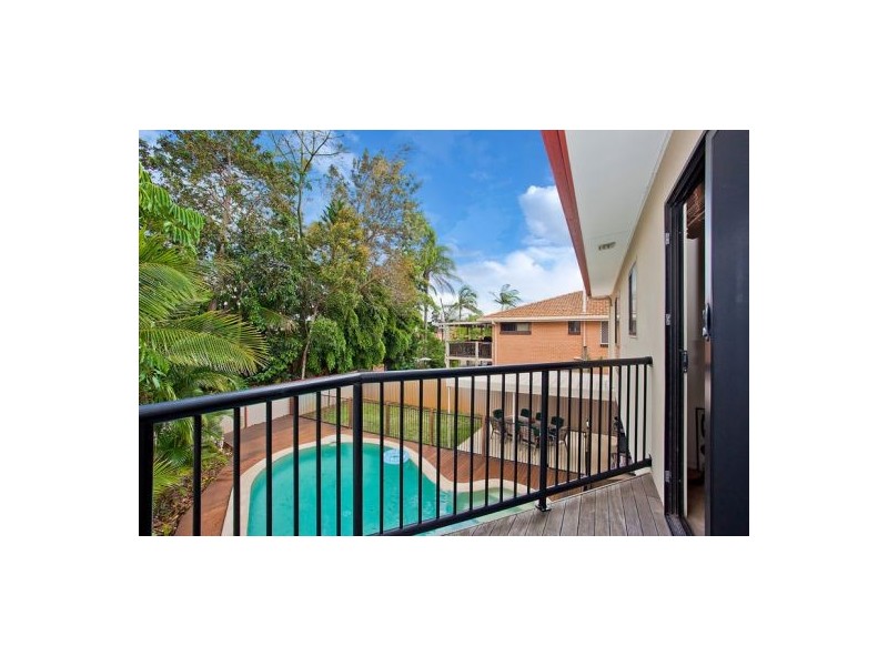 4 Seahawk Crescent, Burleigh Waters QLD 4220