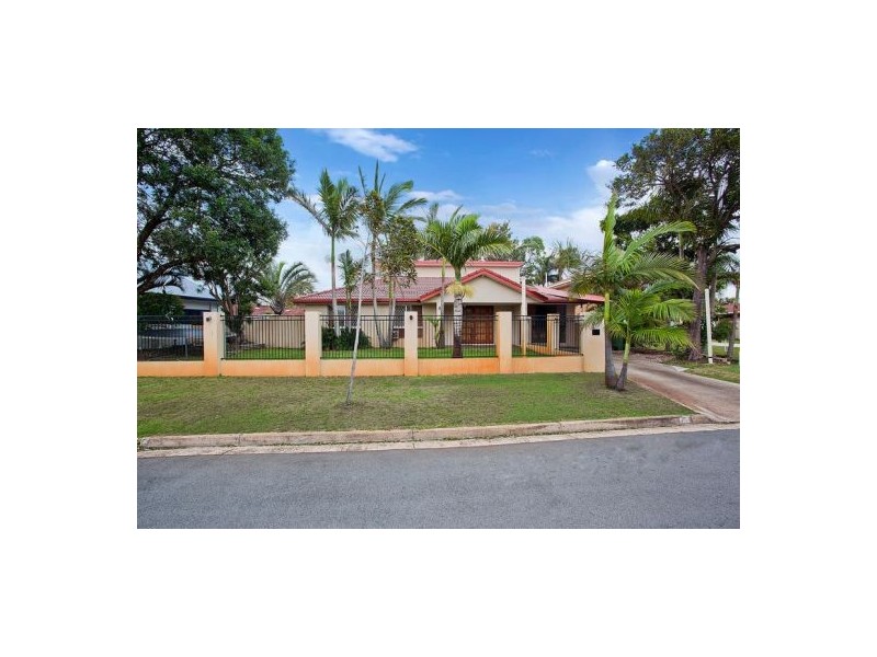 4 Seahawk Crescent, Burleigh Waters QLD 4220