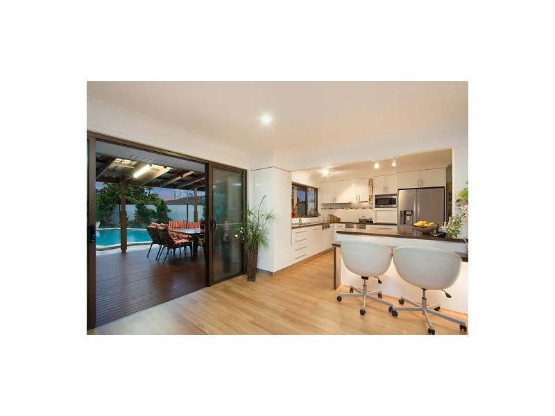 3 Omao Avenue, Burleigh Waters QLD 4220