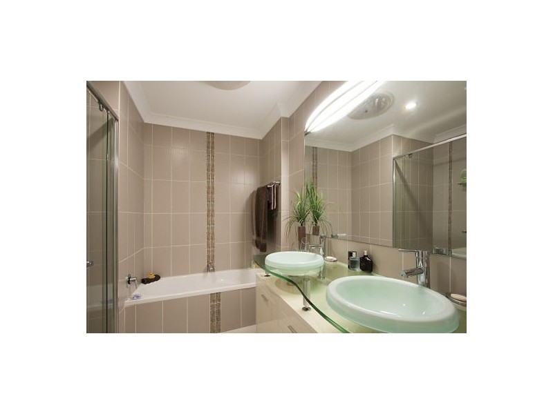 3 Omao Avenue, Burleigh Waters QLD 4220