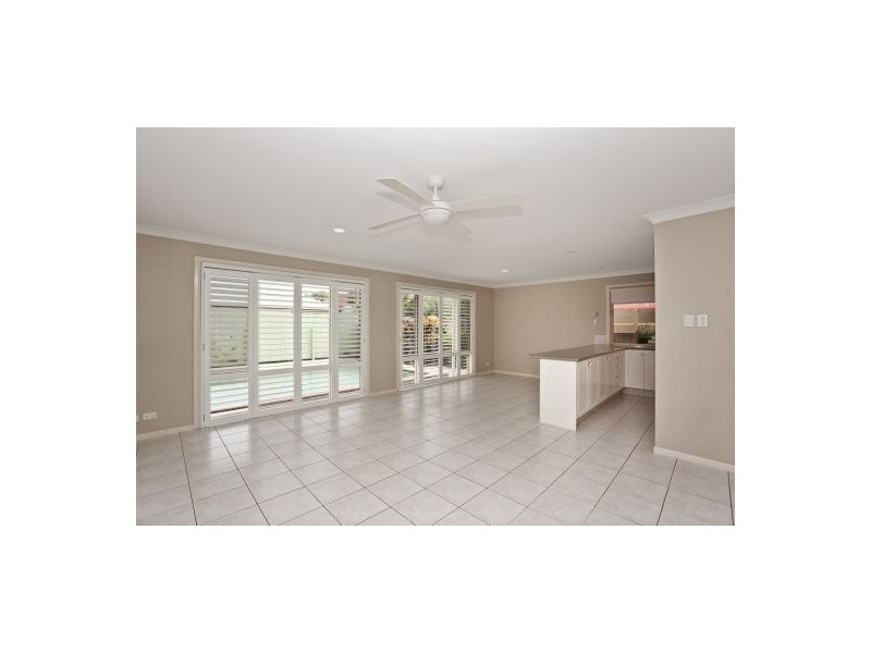 66 Wedgebill Parade, Burleigh Waters QLD 4220