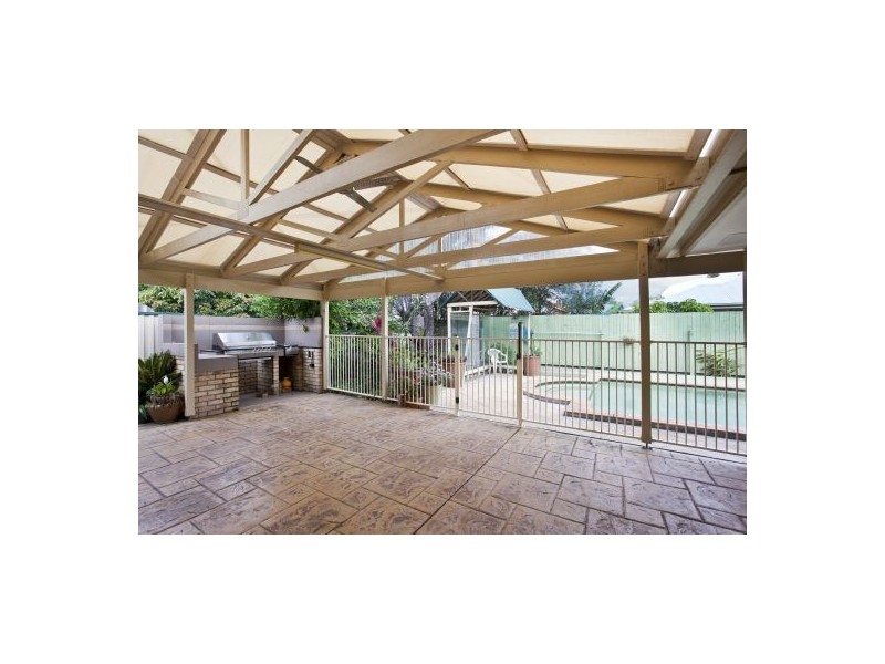 66 Wedgebill Parade, Burleigh Waters QLD 4220