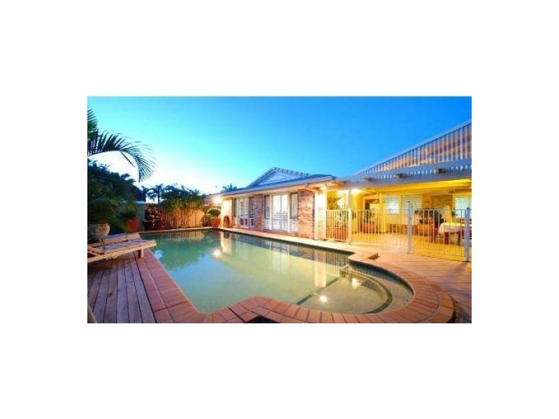 66 Wedgebill Parade, Burleigh Waters QLD 4220