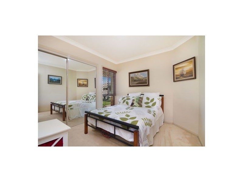 6 Shoalwater Court, Burleigh Waters QLD 4220