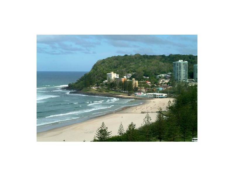 6 Shoalwater Court, Burleigh Waters QLD 4220