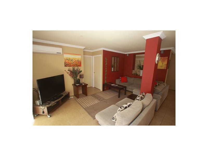 24 Lemana Lane, Burleigh Heads QLD 4220