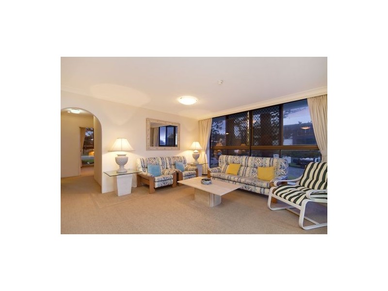 1/125 Albatross Avenue, Mermaid Beach QLD 4218