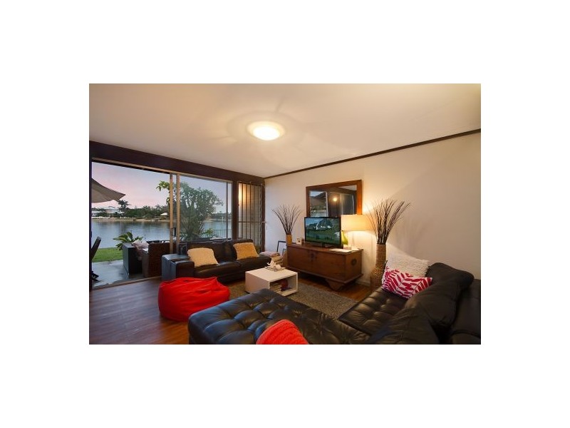 96 Mallawa Drive, Palm Beach QLD 4221