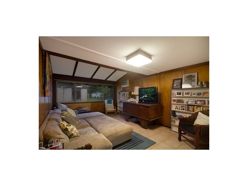 96 Mallawa Drive, Palm Beach QLD 4221