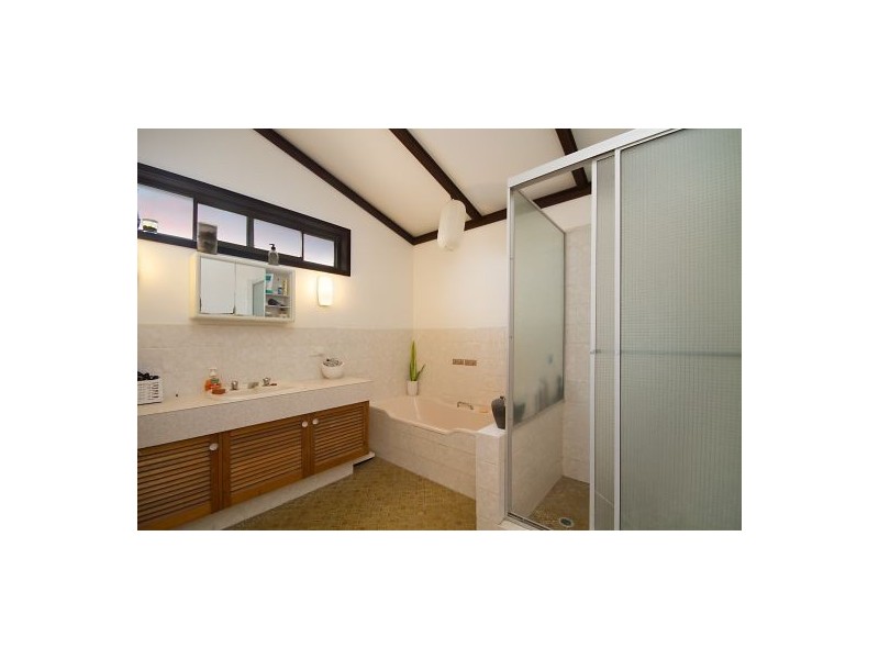 96 Mallawa Drive, Palm Beach QLD 4221