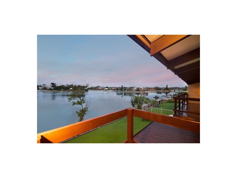 96 Mallawa Drive, Palm Beach QLD 4221