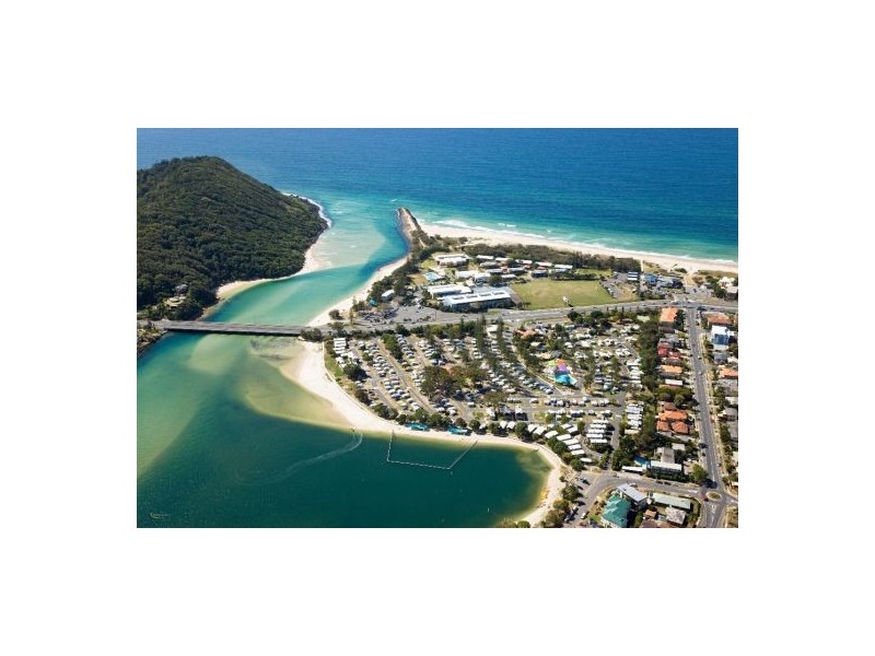 96 Mallawa Drive, Palm Beach QLD 4221