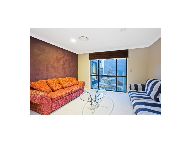 186 Dunlin Drive, Burleigh Waters QLD 4220