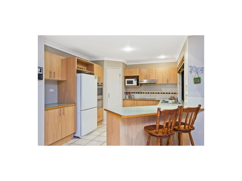 186 Dunlin Drive, Burleigh Waters QLD 4220