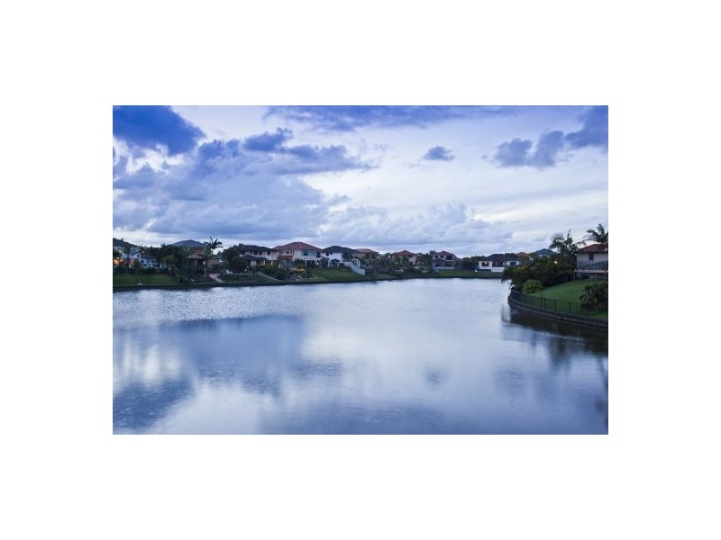 186 Dunlin Drive, Burleigh Waters QLD 4220