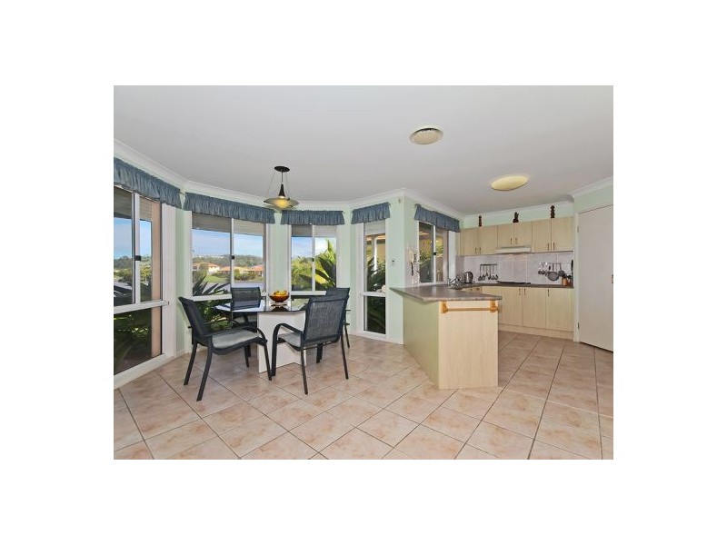 136 Dunlin Drive, Burleigh Waters QLD 4220