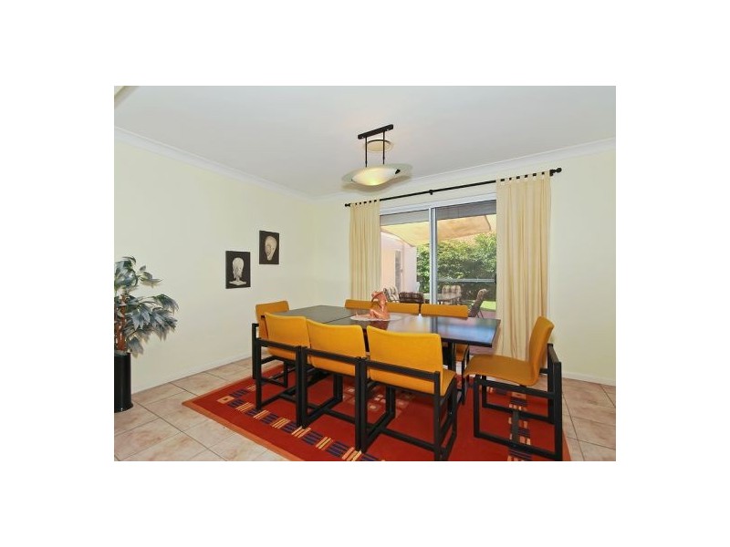 136 Dunlin Drive, Burleigh Waters QLD 4220