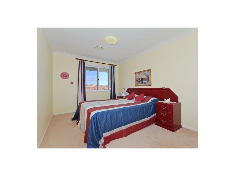 136 Dunlin Drive, Burleigh Waters QLD 4220