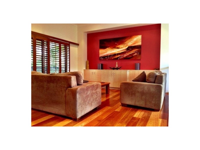 35 Anthony Drive, Miami QLD 4220