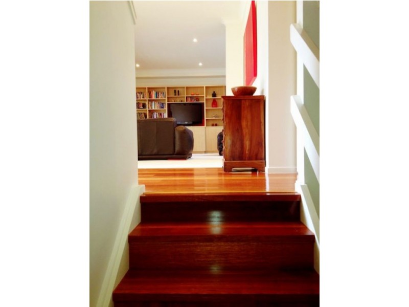 35 Anthony Drive, Miami QLD 4220