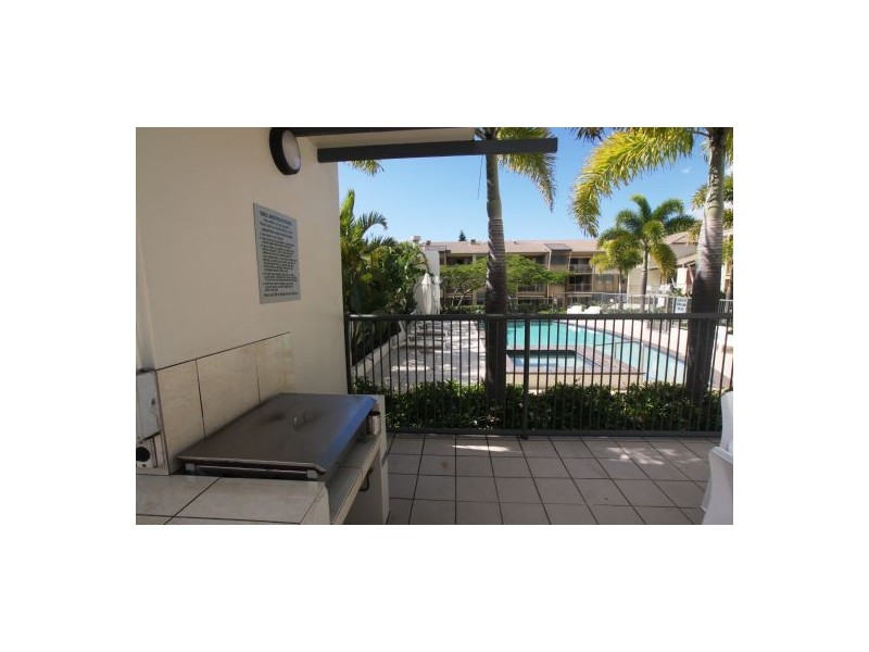 52/4 Park Avenue, Burleigh Heads QLD 4220