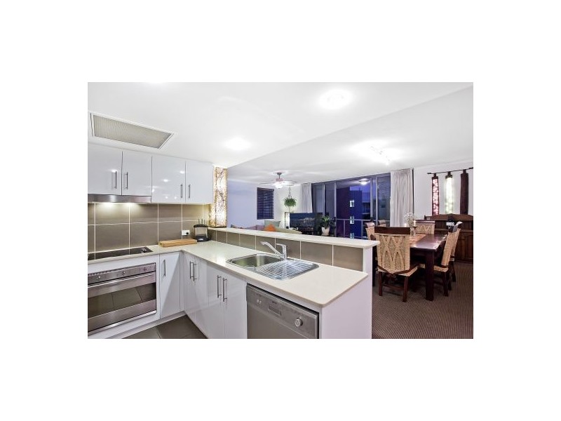 2056/1 Ocean Street, Burleigh Heads QLD 4220