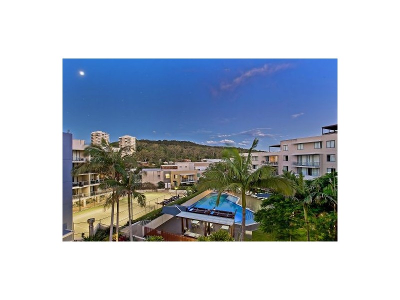 2056/1 Ocean Street, Burleigh Heads QLD 4220