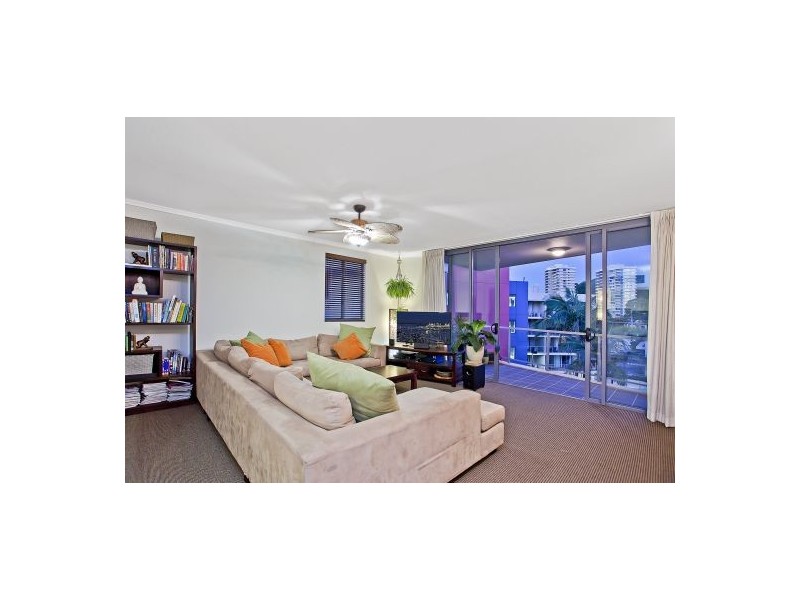 2056/1 Ocean Street, Burleigh Heads QLD 4220