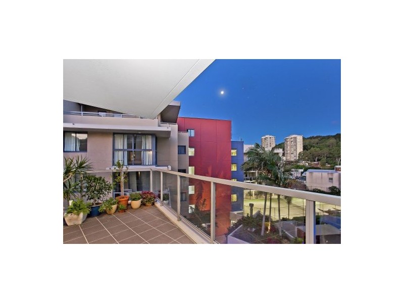 2056/1 Ocean Street, Burleigh Heads QLD 4220