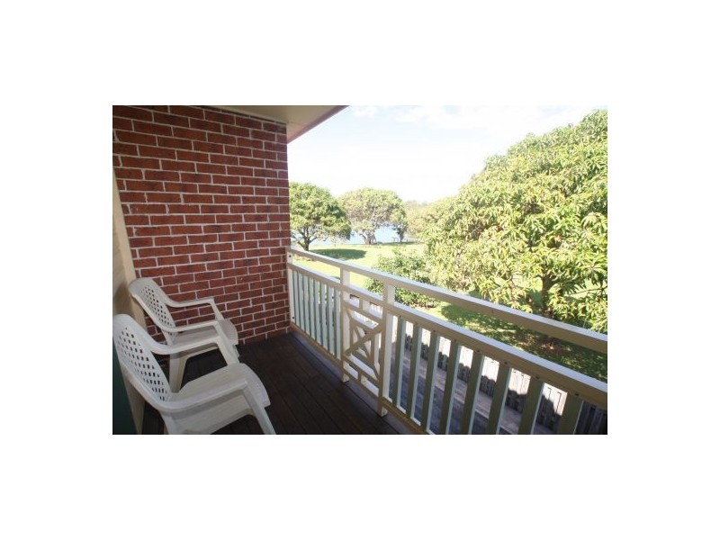 7/18 Tallebudgera Creek Road, Burleigh Heads QLD 4220