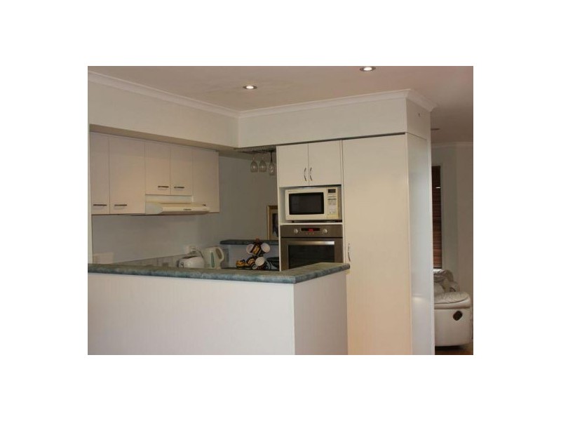 5/18 Tallebudgera Creek Road, Burleigh Heads QLD 4220