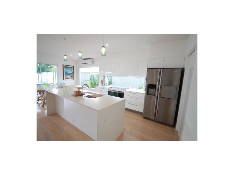 70 Albion Avenue, Miami QLD 4220