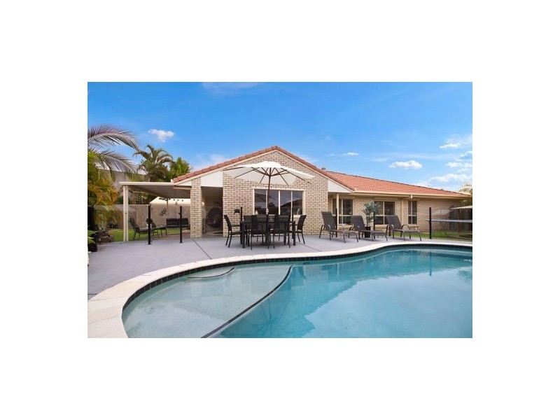 1/4 Carrisa Court, Currumbin Waters QLD 4223