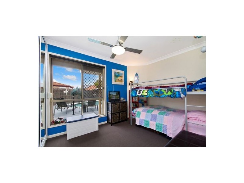 1/4 Carrisa Court, Currumbin Waters QLD 4223