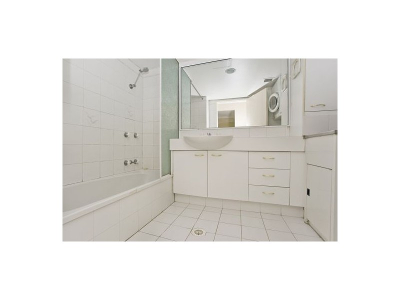 24/1915 Gold Coast Highway, Burleigh Heads QLD 4220