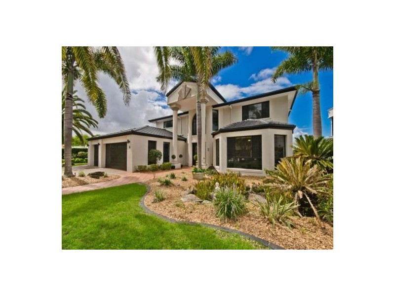 31 Istana View, Clear Island Waters QLD 4226