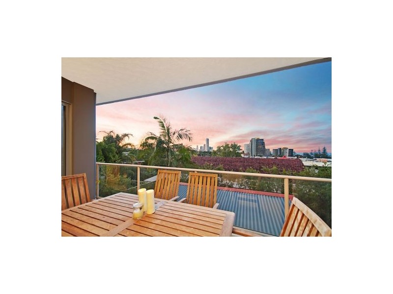 1/21 Ewart St, Burleigh Heads QLD 4220