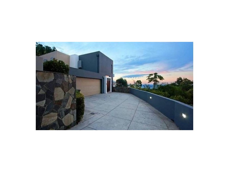 37 West Street, Burleigh Heads QLD 4220