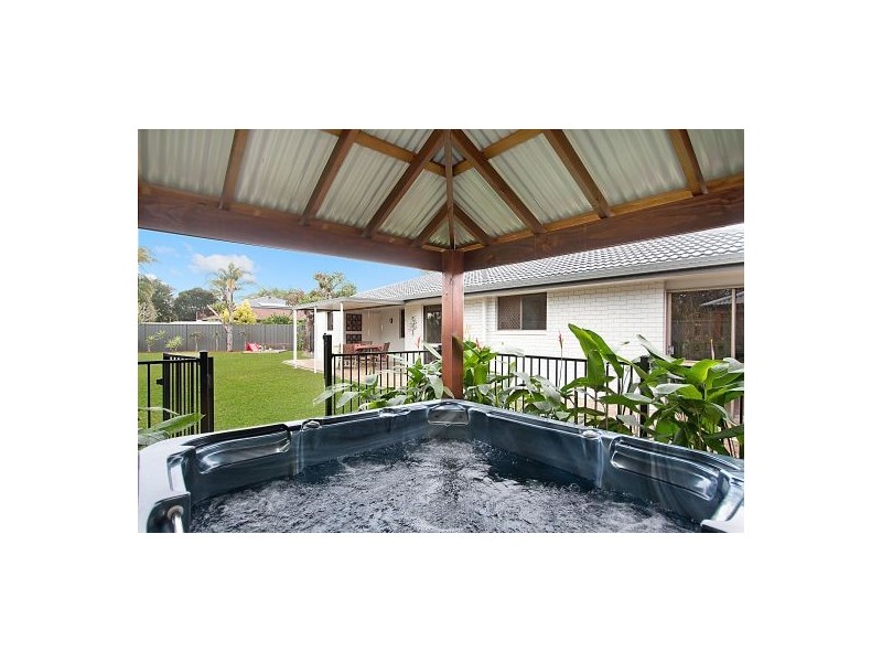 3 Condor Court, Burleigh Waters QLD 4220