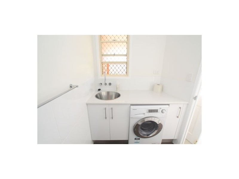 7/18 Tallebudgera Creek Road, Burleigh Heads QLD 4220