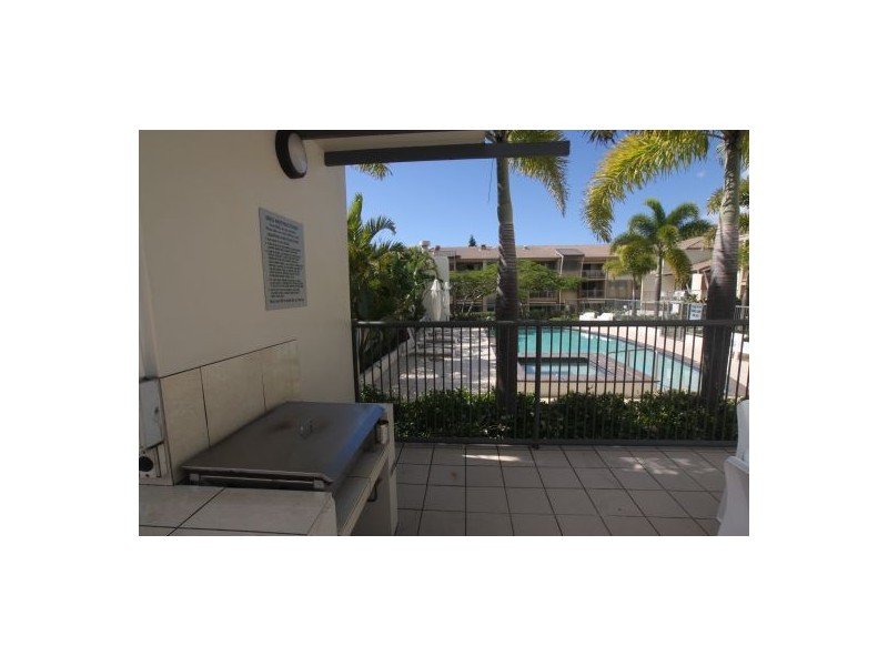 52/4 Park Avenue, Burleigh Heads QLD 4220