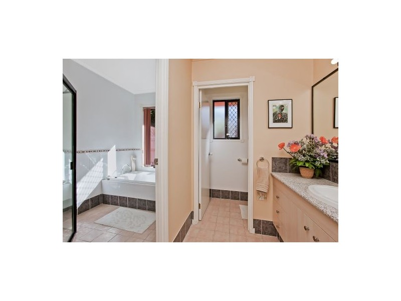 3 Gannet Street, Burleigh Waters QLD 4220