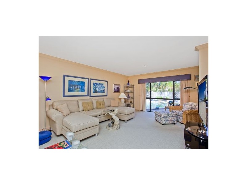 3 Gannet Street, Burleigh Waters QLD 4220